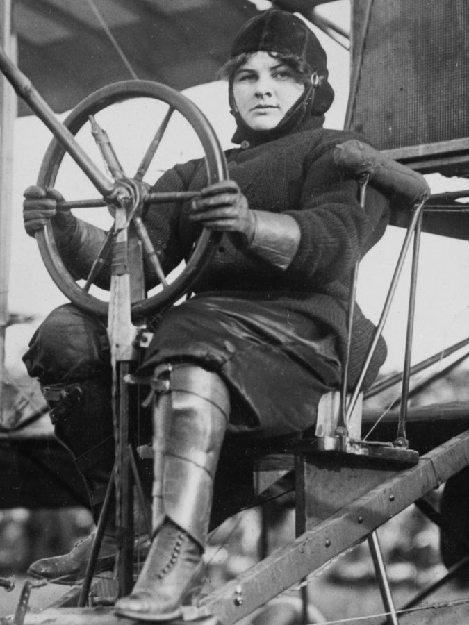 Scott in her biplane circa 1910-1914