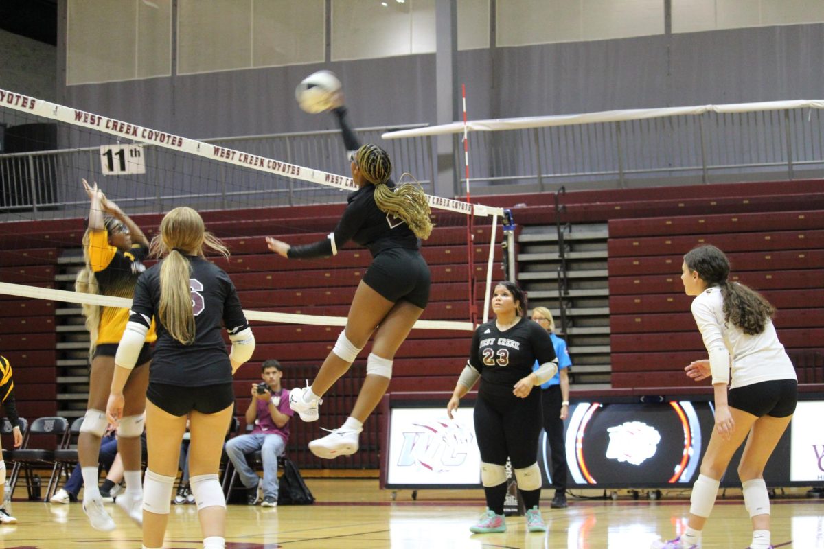 Photo Gallery: JV Volleyball vs. Kenwood, August 20, 2024