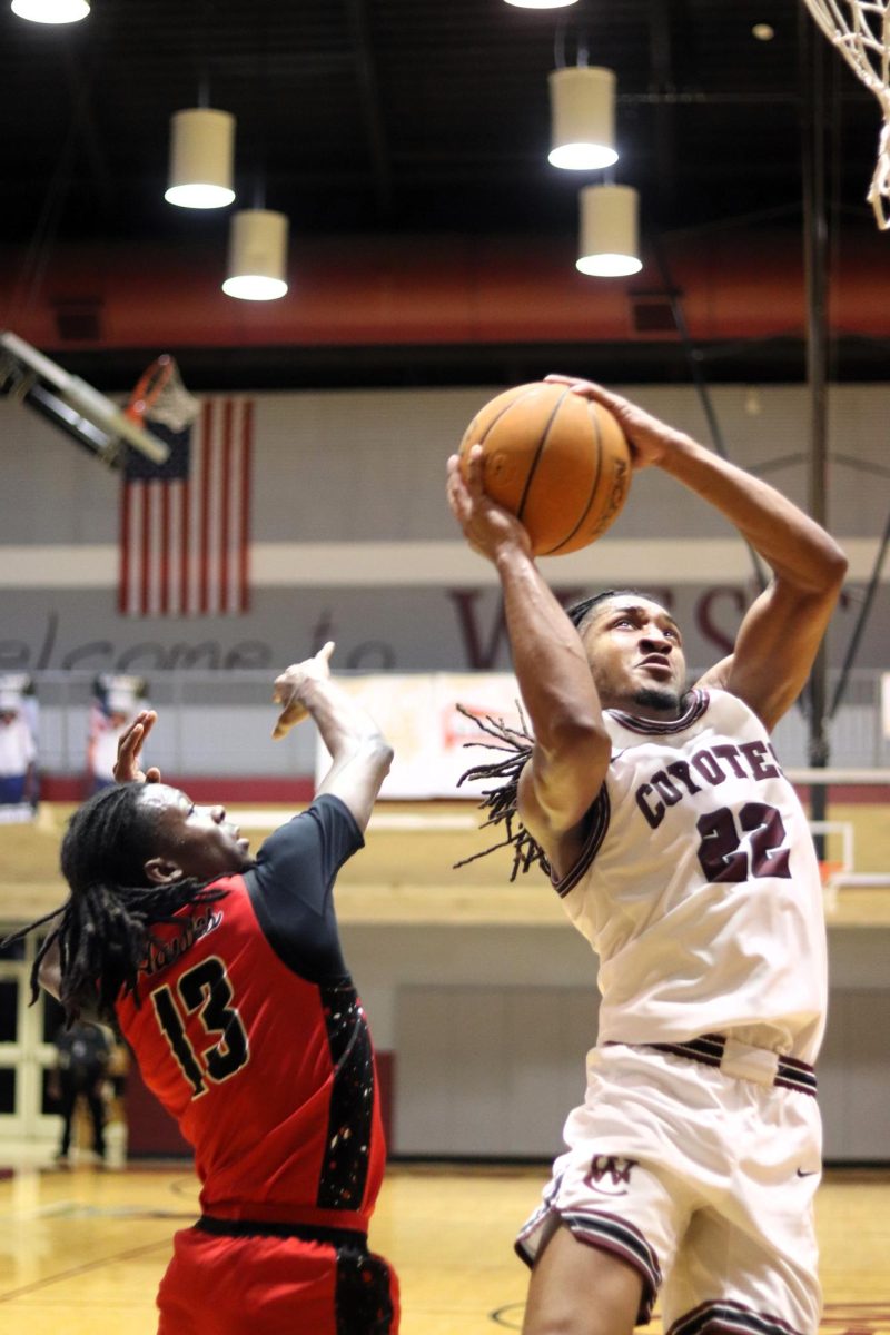 Photo Gallery: Boys Basketball vs. Rossview, December 19, 2024