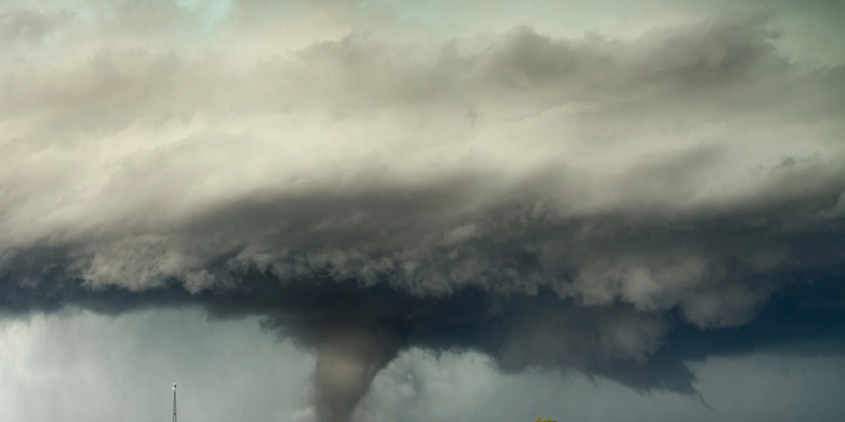 Massive Storm Alert: 40 Million People From Kansas City to Chicago Brace for 70 MPH Winds, Tennis Ball-Sized Hail, and Tornadoes — Here’s What You Need to Know