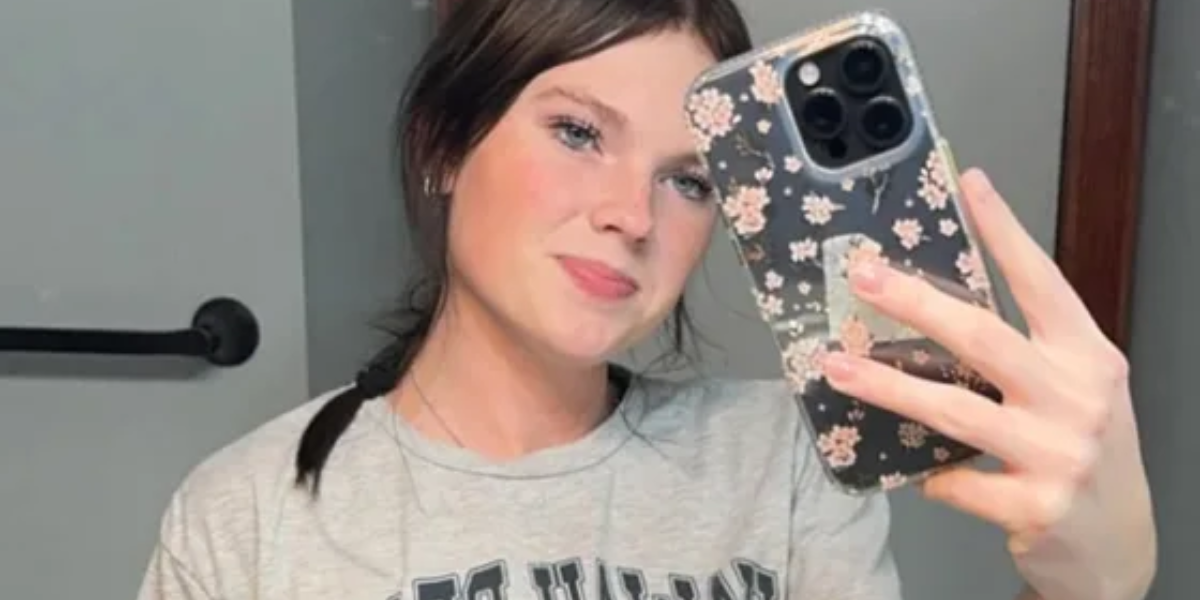 Teen Charged in Cruise Ship Stepsister's Death Ordered Held Without Bail Until Trial
